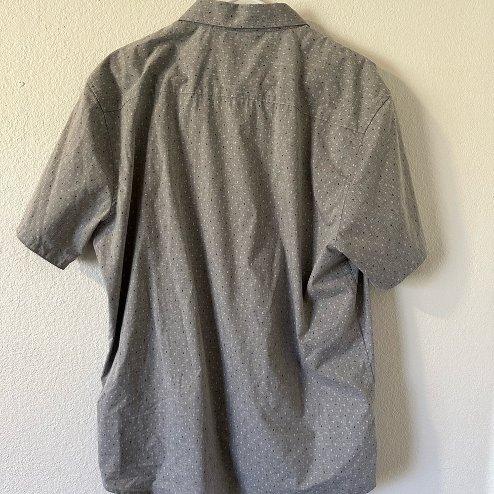 Craft + Flow Button Up - Picture 2 of 2